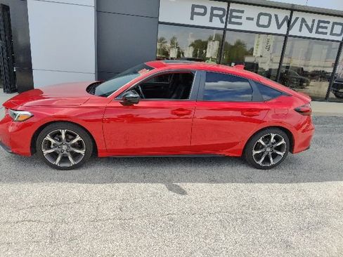 Used 2026 Honda Civic Sport Touring image 4