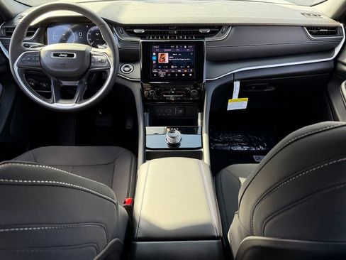 New 2026 Jeep Grand Cherokee Laredo X AWD/4WD image 18