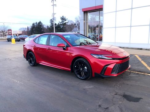 New 2026 Toyota Camry SE w/ Multimedia Upgrade Package image 3