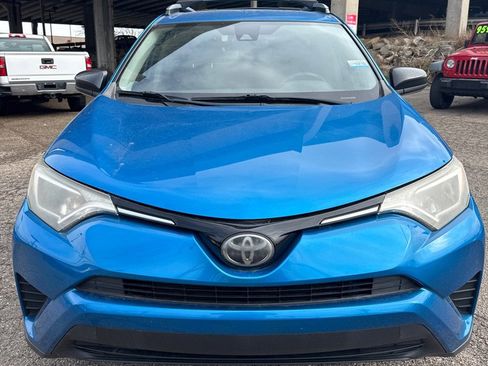Used 2018 Toyota RAV4 LE image 5