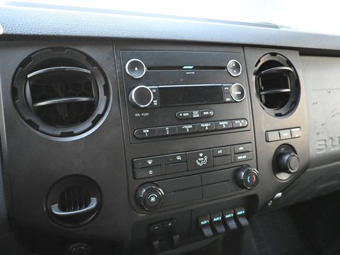 Used 2016 Ford F350 XL w/ Power Equipment Group image 6