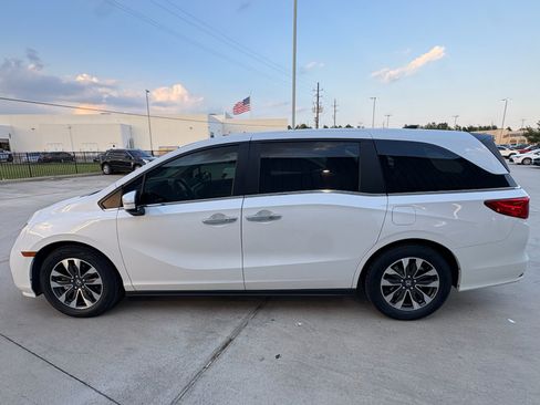 Certified 2024 Honda Odyssey EX-L image 5