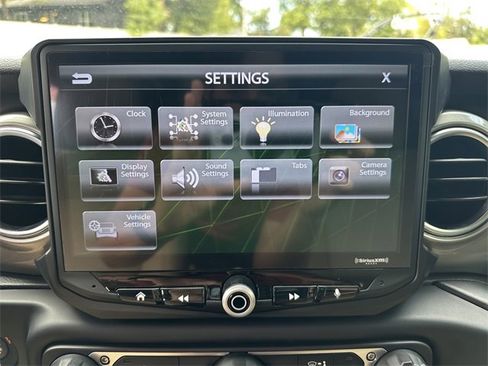 Used 2020 Jeep Gladiator Overland w/ Trailer Tow Package image 28