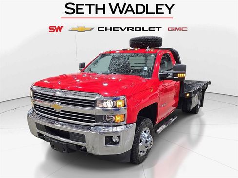 Used 2016 Chevrolet Silverado 3500 LT w/ LT Convenience Package image 3