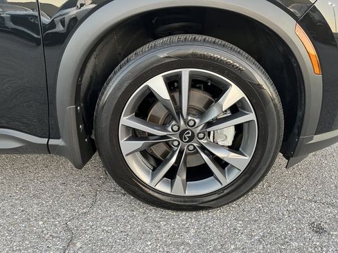 Certified 2025 INFINITI QX60 Luxe w/ Vision Package AWD/4WD image 13