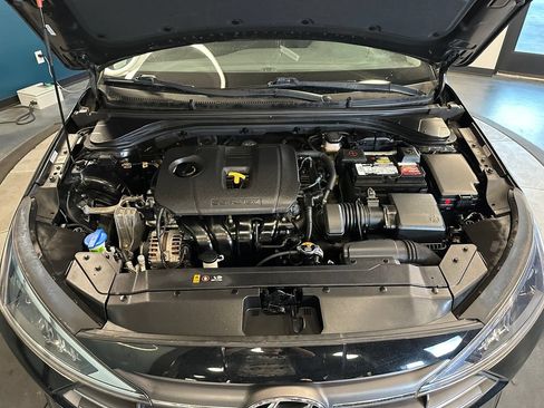 Used 2020 Hyundai Elantra Value Edition w/ Cargo Package (C1) FWD image 22