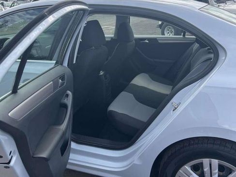 Used 2017 Volkswagen Jetta S FWD image 2