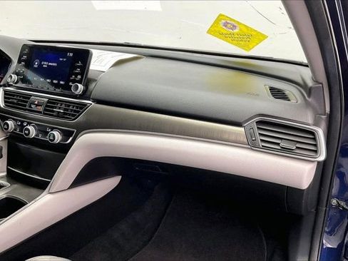 Used 2019 Honda Accord LX image 15