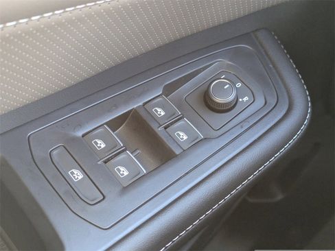 New 2026 Volkswagen Atlas SEL image 24