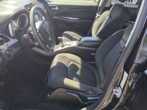 Used 2019 Dodge Journey SE FWD image 16