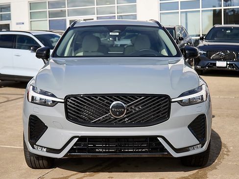 New 2026 Volvo XC60 B5 Ultra w/ Protection Package Premier image 5