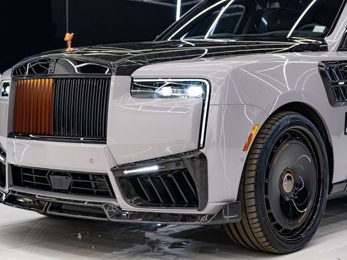 Used 2026 Rolls-Royce Cullinan AWD/4WD image 4