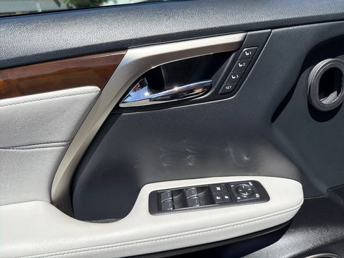 Used 2017 Lexus RX 450h AWD w/ Cold Weather Package image 45