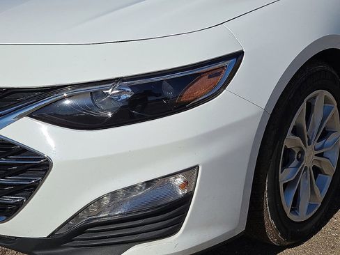 Used 2024 Chevrolet Malibu LT image 9