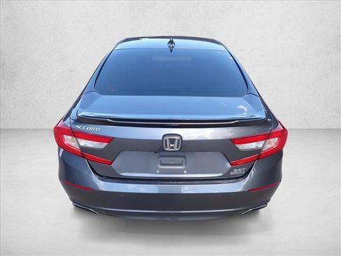 Used 2020 Honda Accord Touring image 3