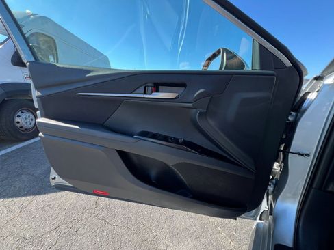 Used 2025 Toyota Camry LE image 18