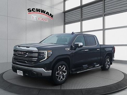Used 2023 GMC Sierra 1500 SLT w/ SLT Premium Package image 8