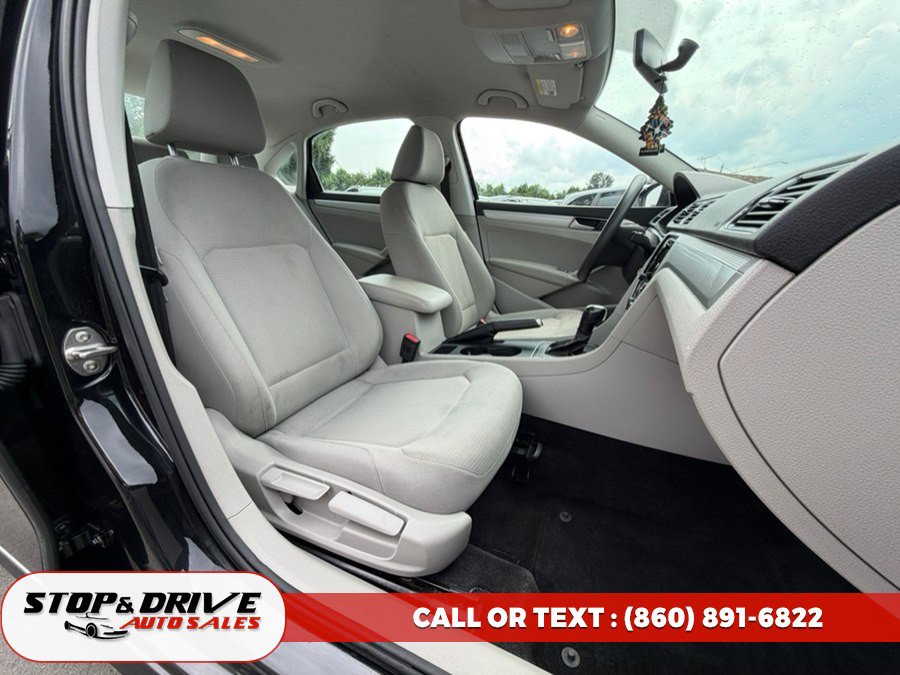 Used 2016 Volkswagen Passat 1.8T S FWD image 15