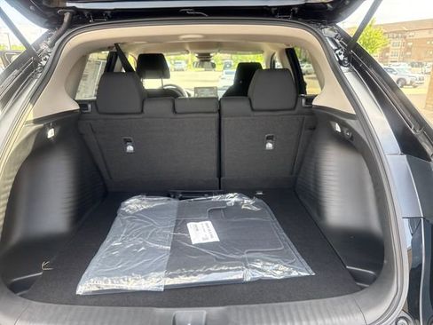 New 2026 Honda HR-V LX image 16
