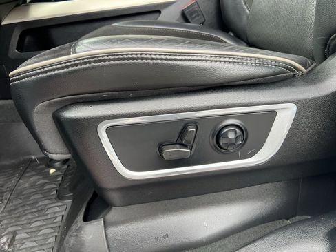 Used 2021 RAM 1500 Laramie image 15