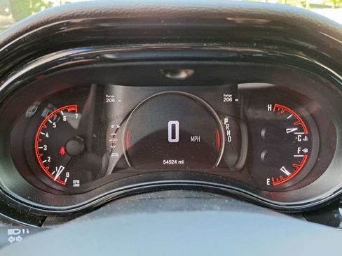 Used 2024 Dodge Durango GT RWD image 8