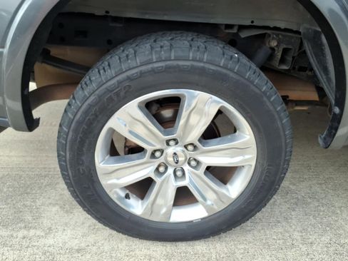 Used 2015 Ford F150 Lariat w/ Equipment Group 501A Mid AWD/4WD image 10