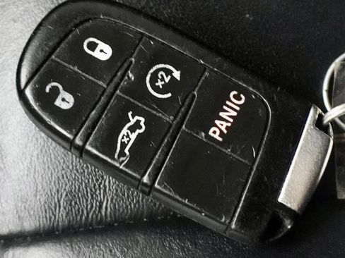 Used 2017 Chrysler 300 S image 14