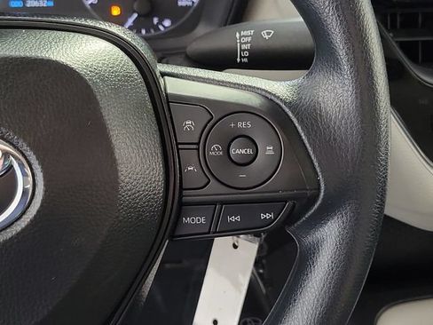 Used 2025 Toyota Corolla LE FWD image 25
