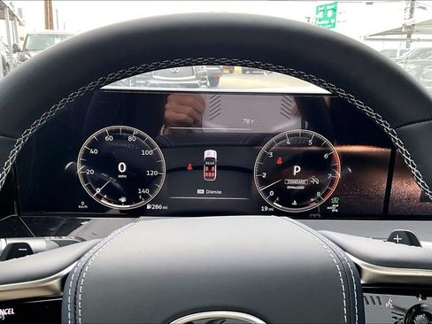 New 2026 INFINITI QX80 4WD image 33