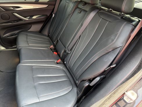 Used 2018 BMW X5 xDrive35d w/ M Sport Package AWD/4WD image 18