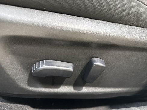 Used 2024 Nissan Altima 2.5 SV AWD/4WD image 26