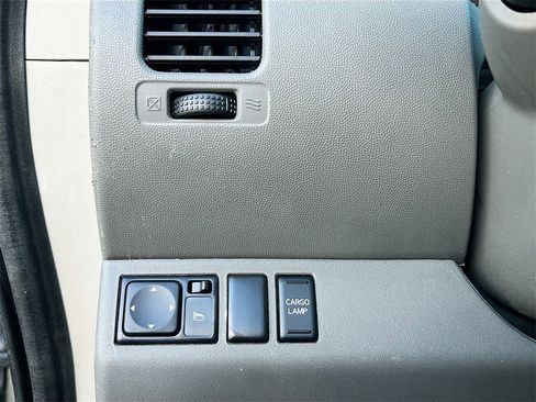 Used 2020 Nissan Frontier SV w/ Midnight Edition Floor Mats image 10