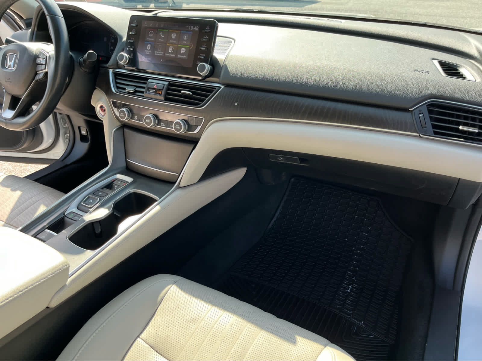 Used 2020 Honda Accord Touring image 36