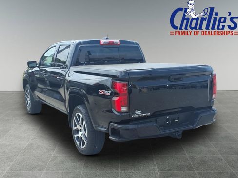 Used 2023 Chevrolet Colorado Z71 w/ Z71 Convenience Package 2 AWD/4WD image 5