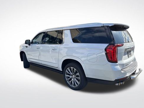 Used 2022 GMC Yukon XL Denali image 5