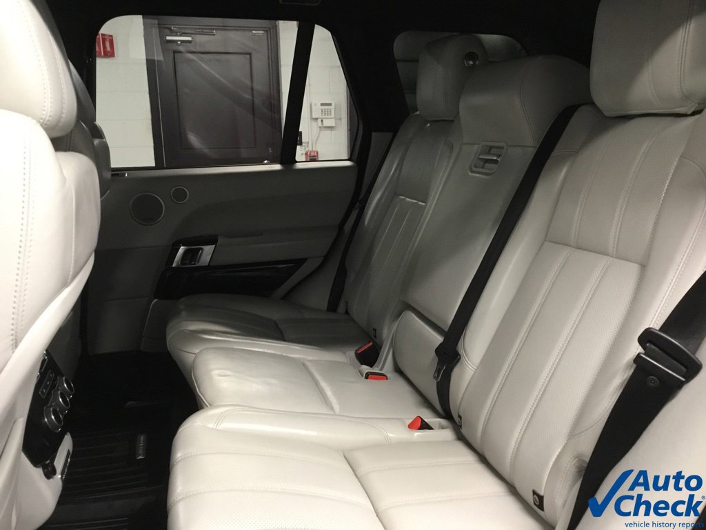 Used 2016 Land Rover Range Rover HSE AWD/4WD image 32