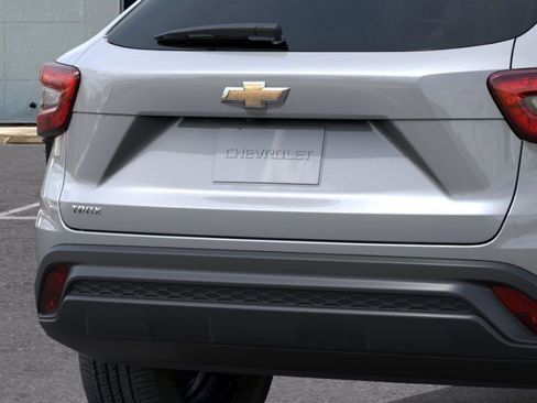 New 2026 Chevrolet Trax LS image 14