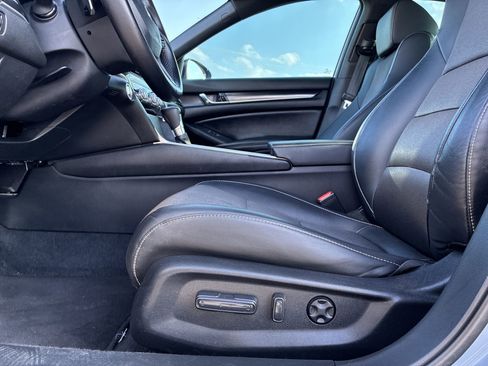 Certified 2022 Honda Accord Sport image 18