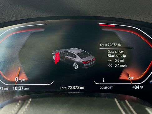 Used 2021 BMW 740i image 16