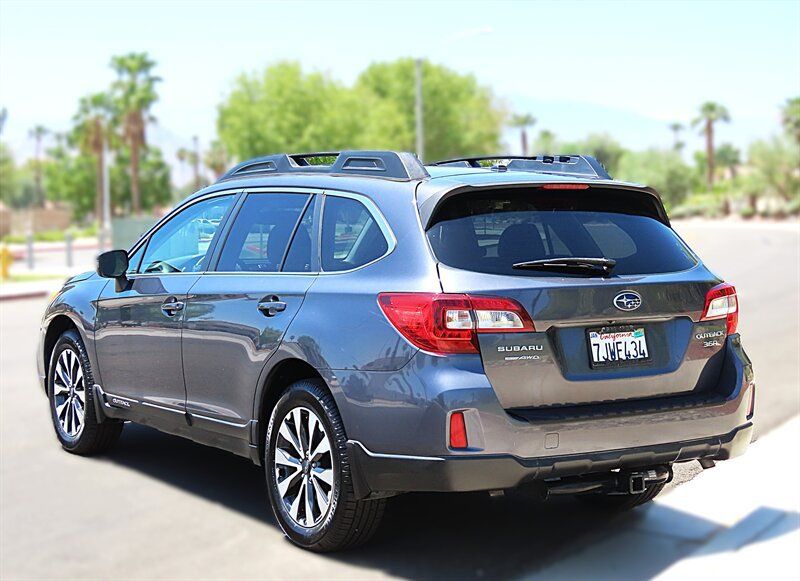 Used 2015 Subaru Outback 3.6R Limited AWD/4WD image 4