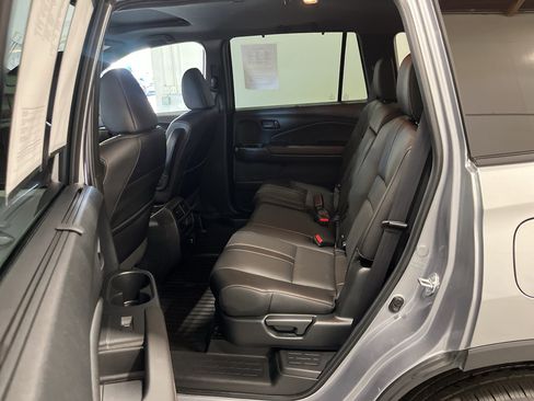 Used 2022 Honda Passport TrailSport image 32
