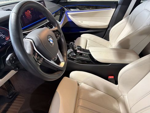 Certified 2023 BMW 530i w/ Executive Package image 3