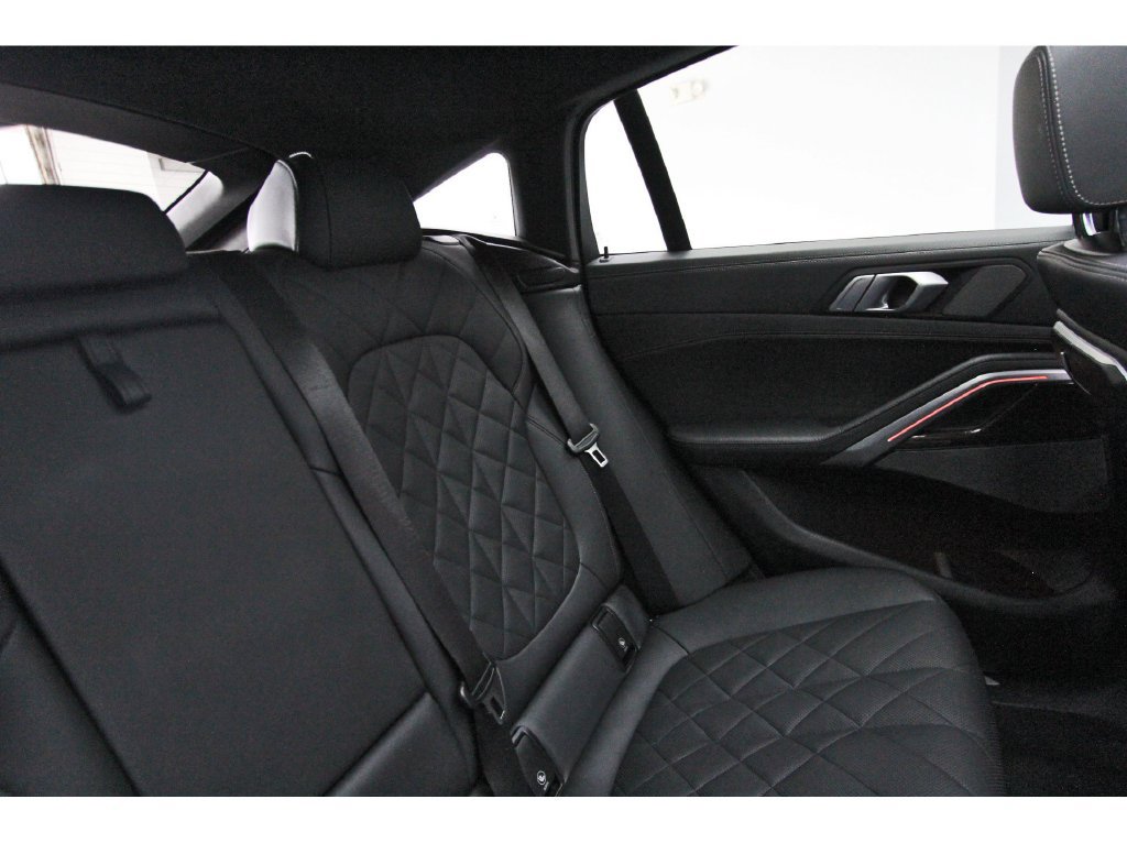 Used 2024 BMW X6 xDrive40i w/ Premium Package AWD/4WD image 12