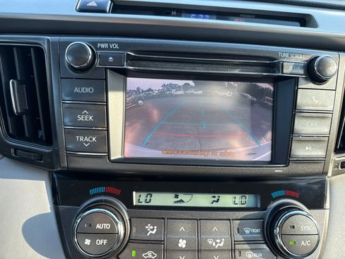 Used 2013 Toyota RAV4 XLE AWD/4WD image 21