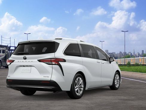 New 2026 Toyota Sienna Limited FWD image 9