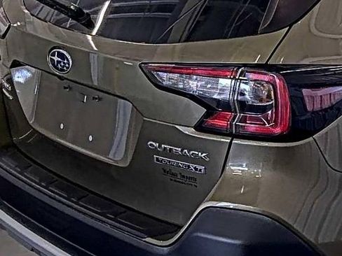Used 2021 Subaru Outback Touring XT AWD/4WD image 16