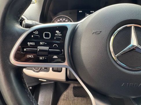 Used 2022 Mercedes-Benz Sprinter 2500 image 39