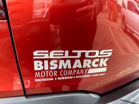 Used 2024 Kia Seltos SX AWD/4WD image 6