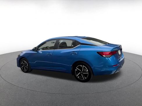 Used 2025 Nissan Sentra SV image 10