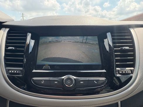 Used 2019 Chevrolet Trax LS image 25